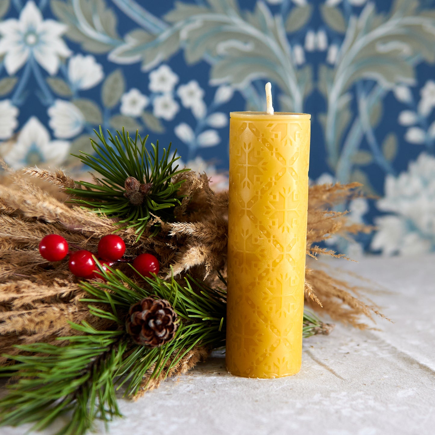 Pure beeswax pillar Candle "Amber Flame"