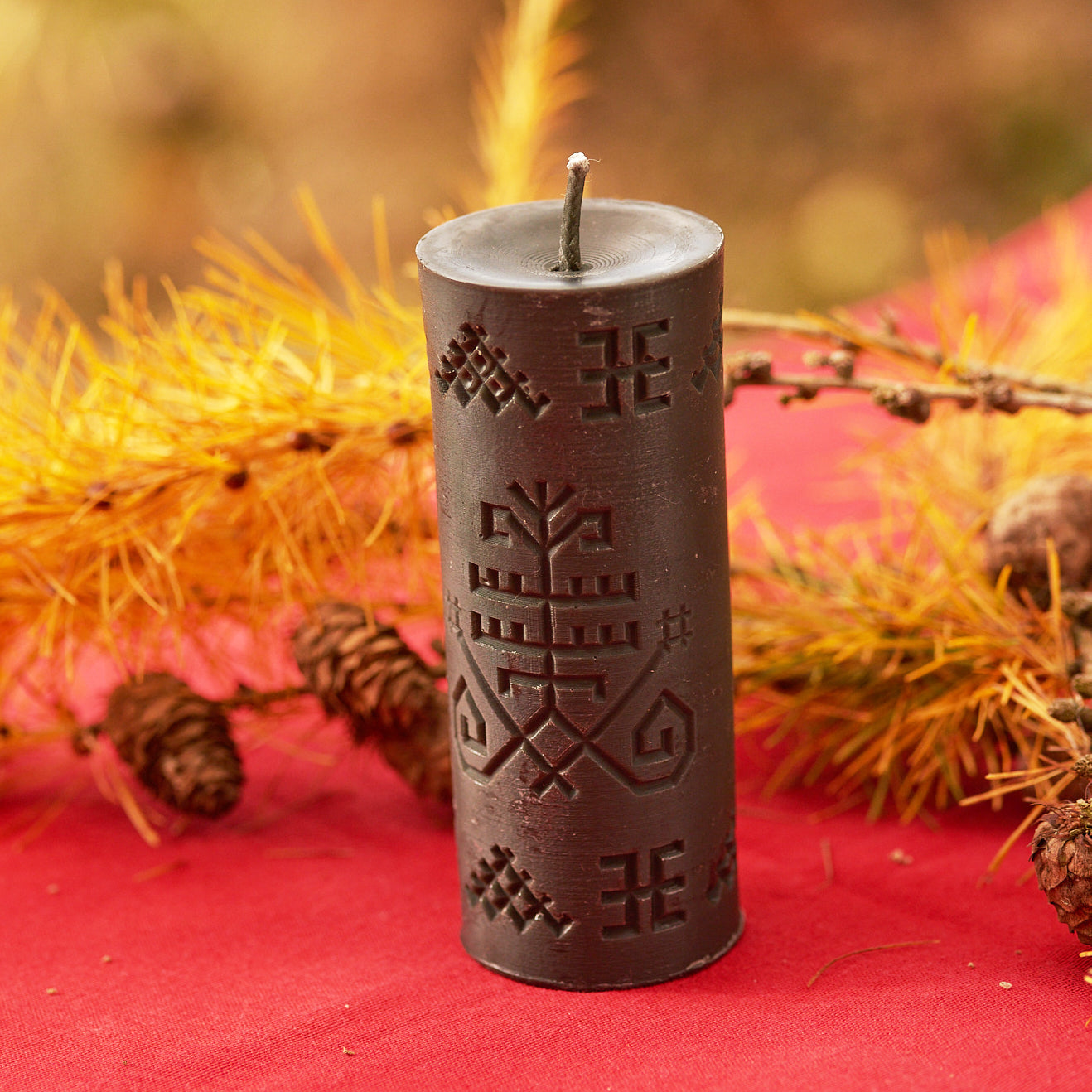 Black Beeswax Pillar Candle "AUSTRA"